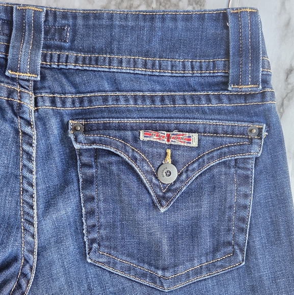 Hudson Jeans Beth Mid-Rise Baby Bootcut Jean - Picture 7 of 10